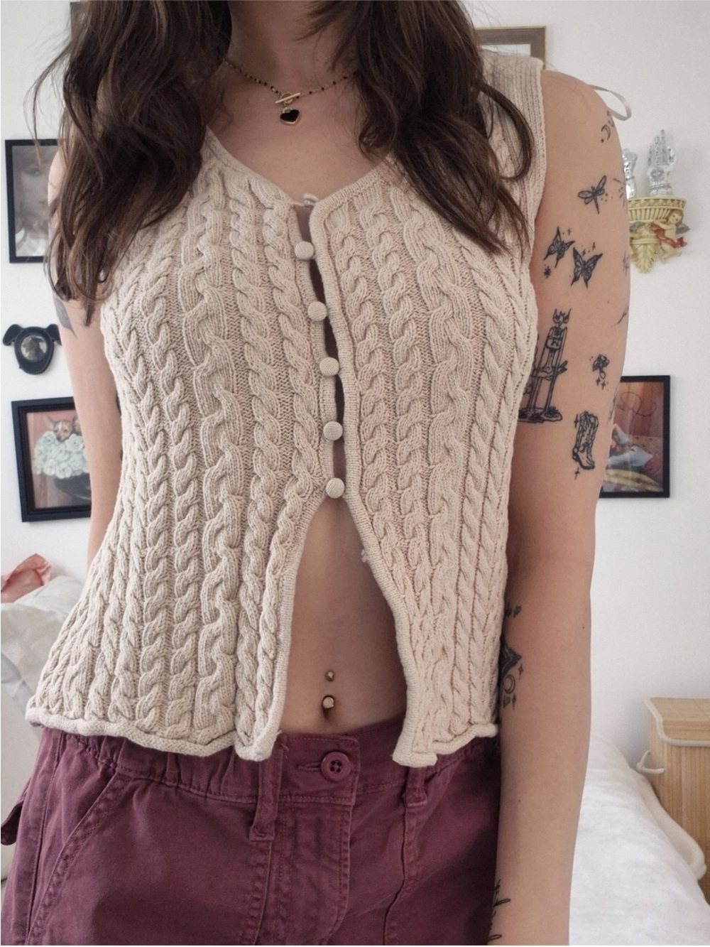 Industry Ivory Cotton Cable Knit Button Front V-neck Cropped Preppy Sweater Vest
